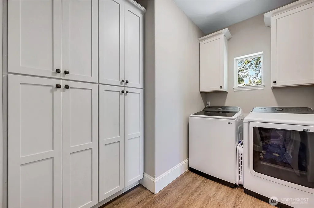 1103 Puget Drive E Port Orchard WA 98366