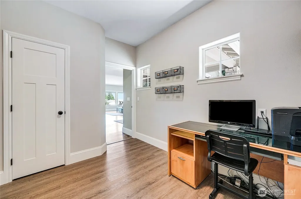 1103 Puget Drive E Port Orchard WA 98366