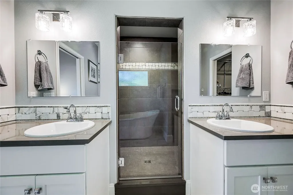 1103 Puget Drive E Port Orchard WA 98366