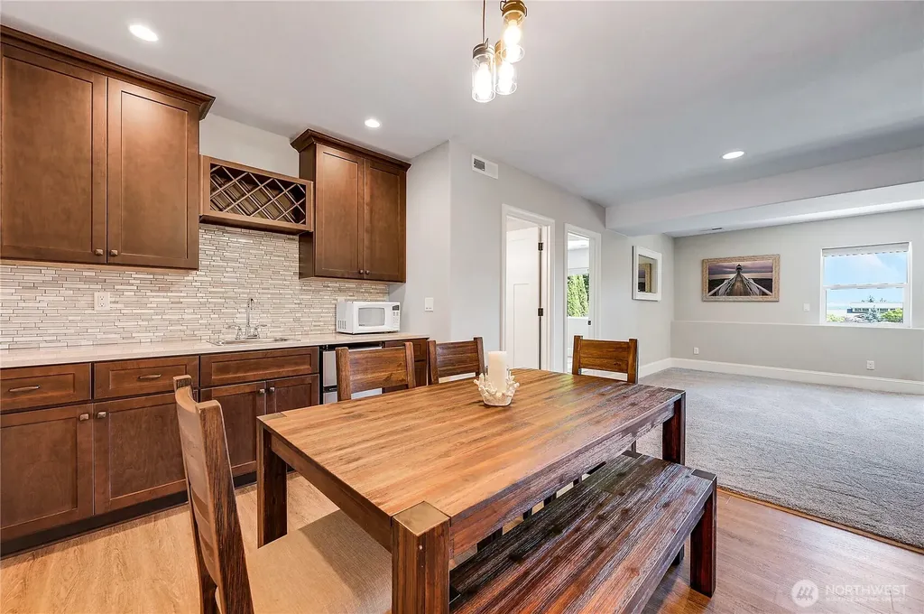 1103 Puget Drive E Port Orchard WA 98366
