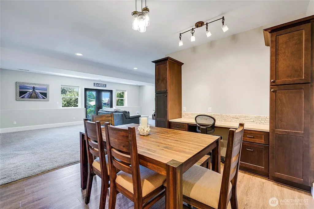1103 Puget Drive E Port Orchard WA 98366
