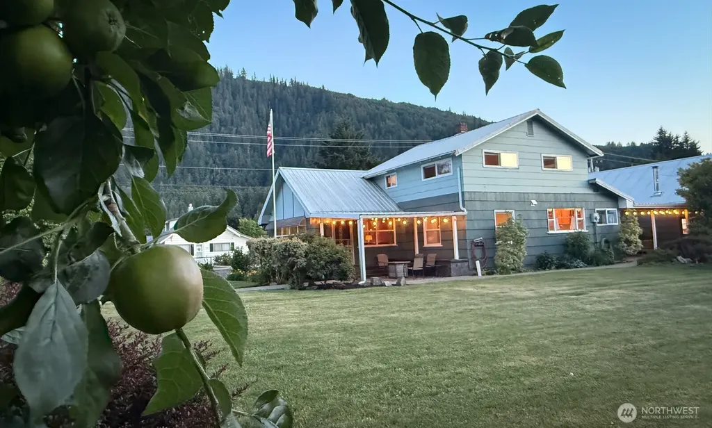 298 4th Street Morton WA 98356