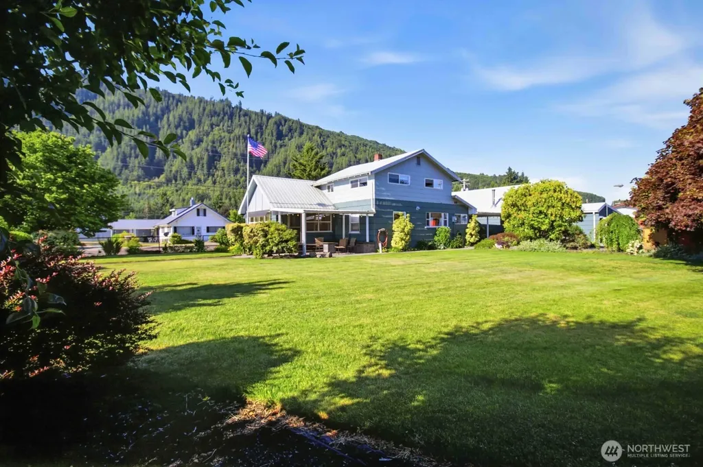 298 4th Street Morton WA 98356