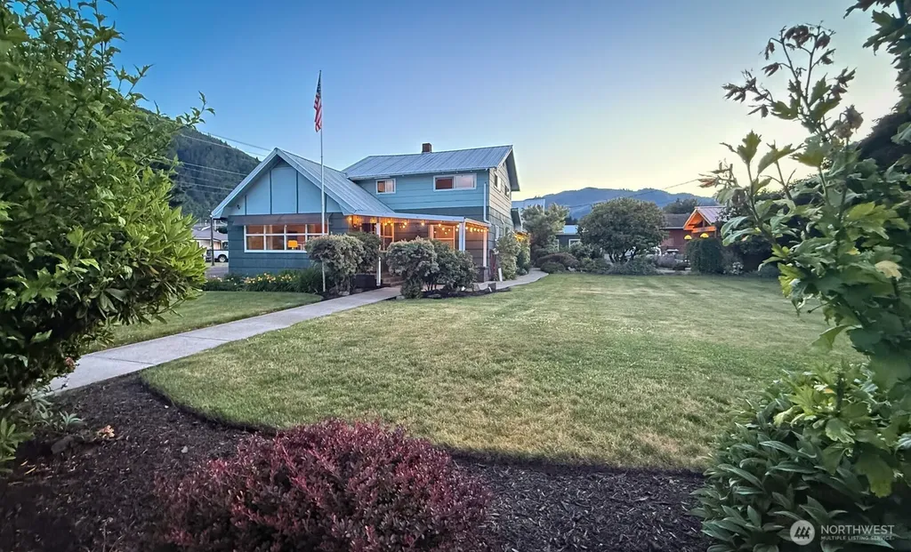 298 4th Street Morton WA 98356