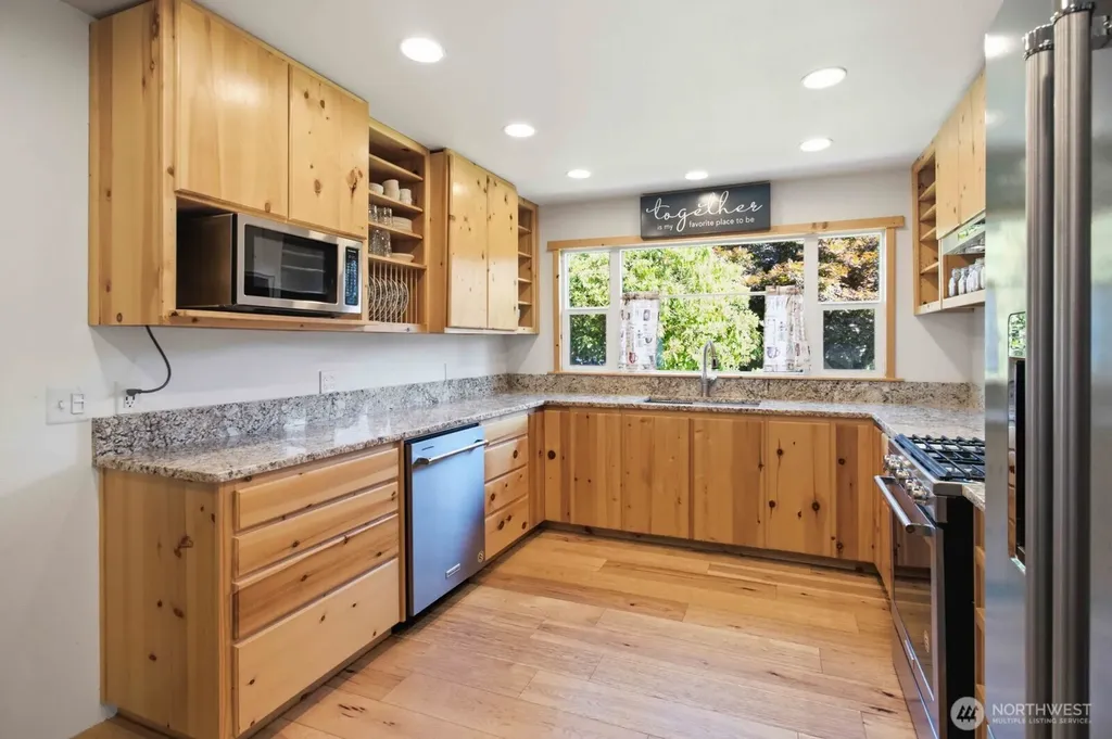 298 4th Street Morton WA 98356