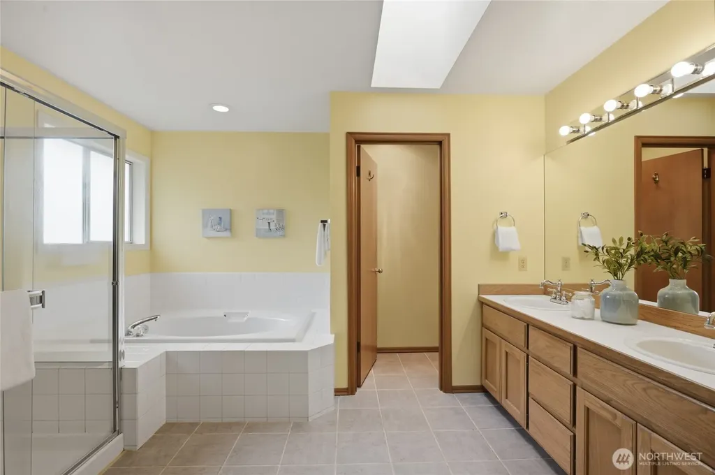 18710 139th Way SE Renton WA 98058