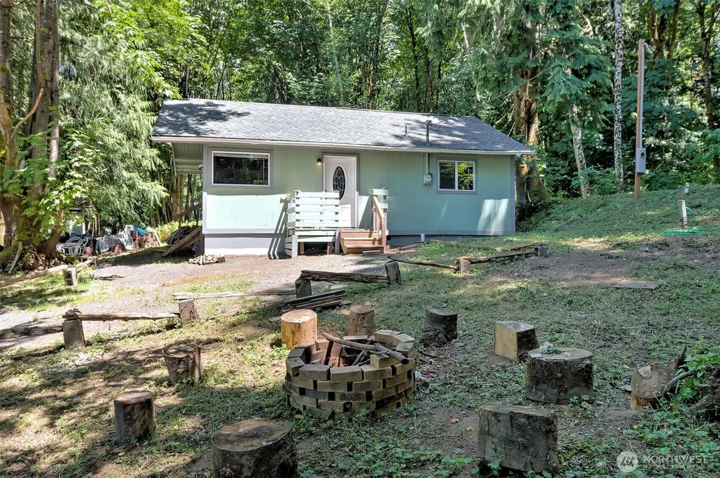2461 W Deegan Road W Shelton WA 98584