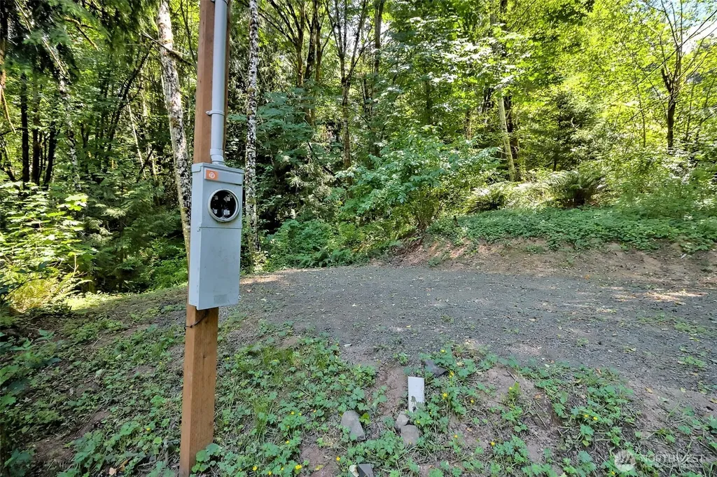 2461 W Deegan Road W Shelton WA 98584