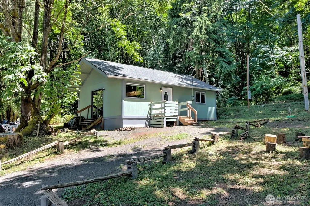2461 W Deegan Road W Shelton WA 98584