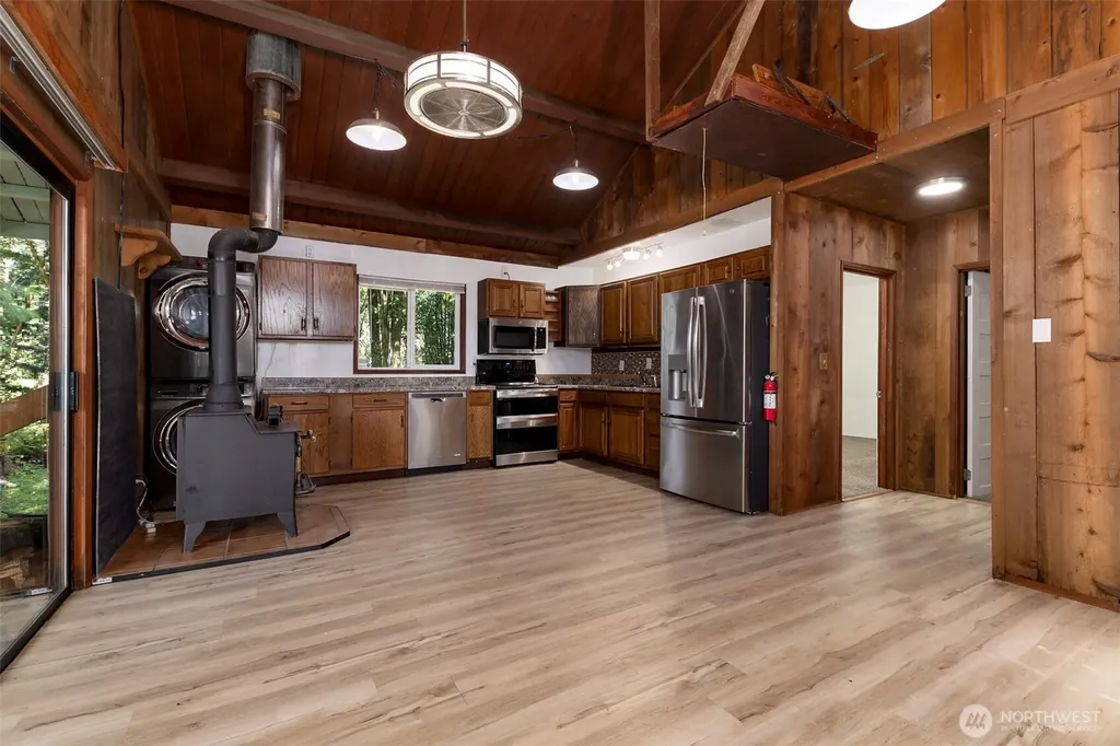 2461 W Deegan Road W Shelton WA 98584