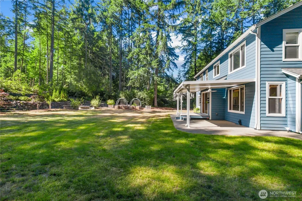 1093 SE St Patrick Court Port Orchard WA 98367