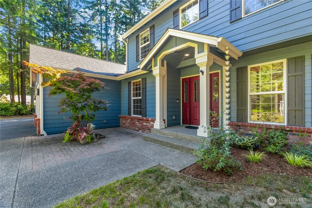 1093 SE St Patrick Court Port Orchard WA 98367