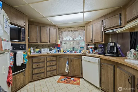 8903 51st Avenue Ct E Tacoma WA 98446