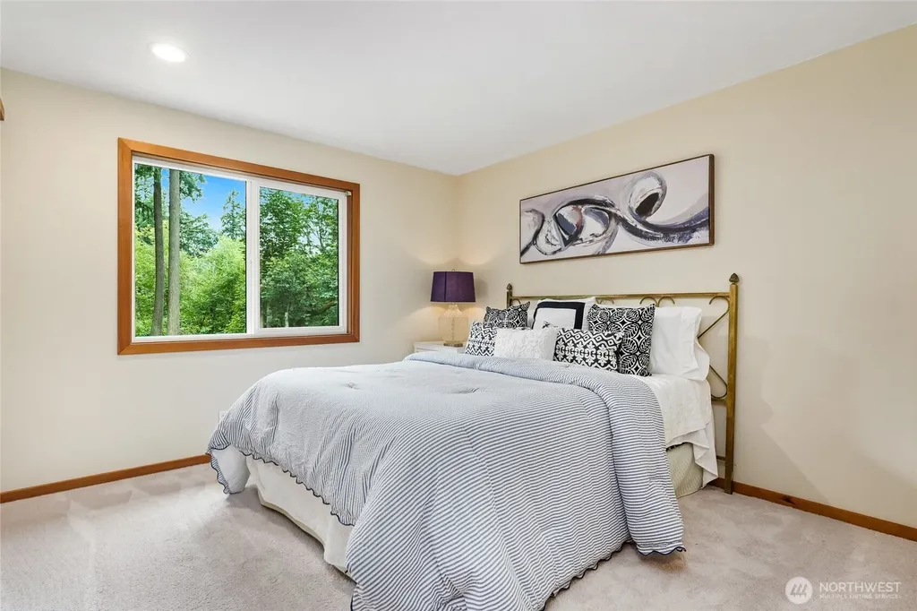 15609 92nd Court NE Bothell WA 98011