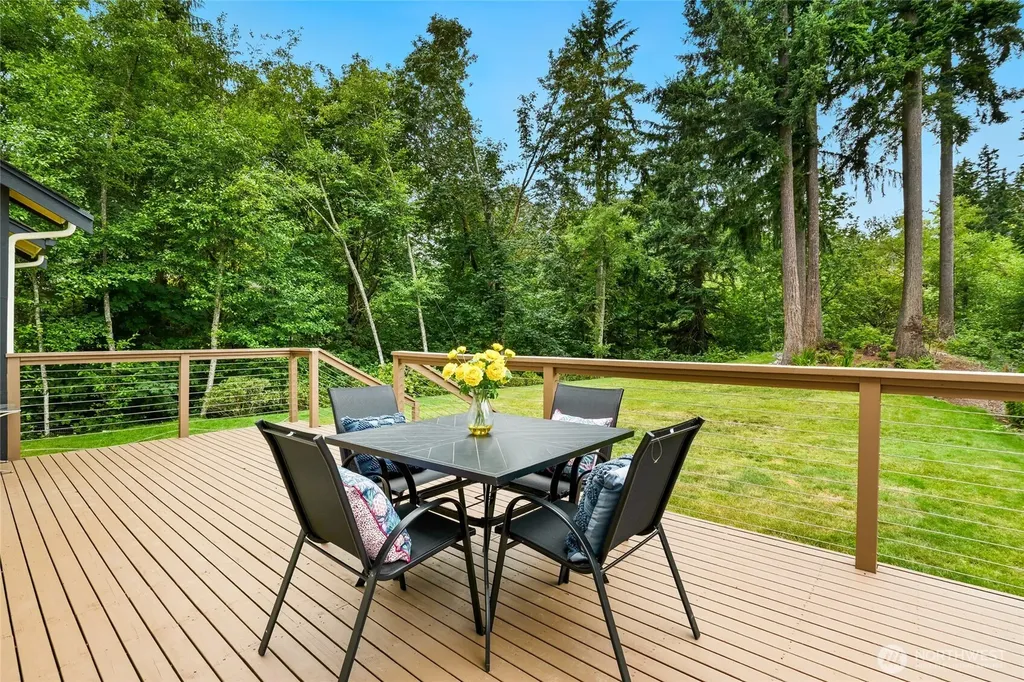 15609 92nd Court NE Bothell WA 98011