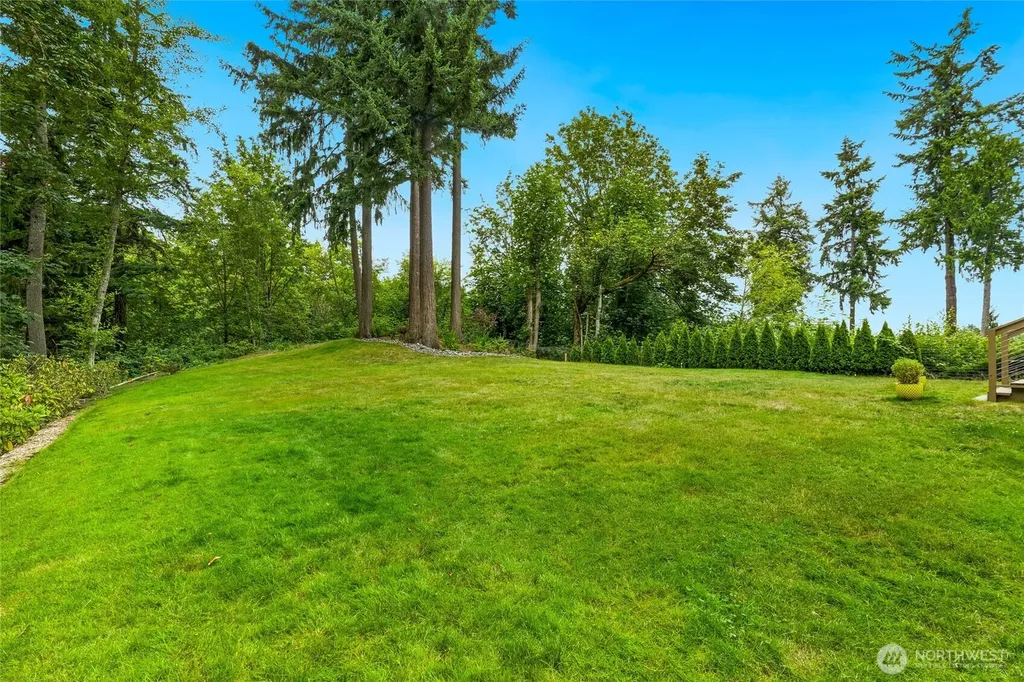 15609 92nd Court NE Bothell WA 98011