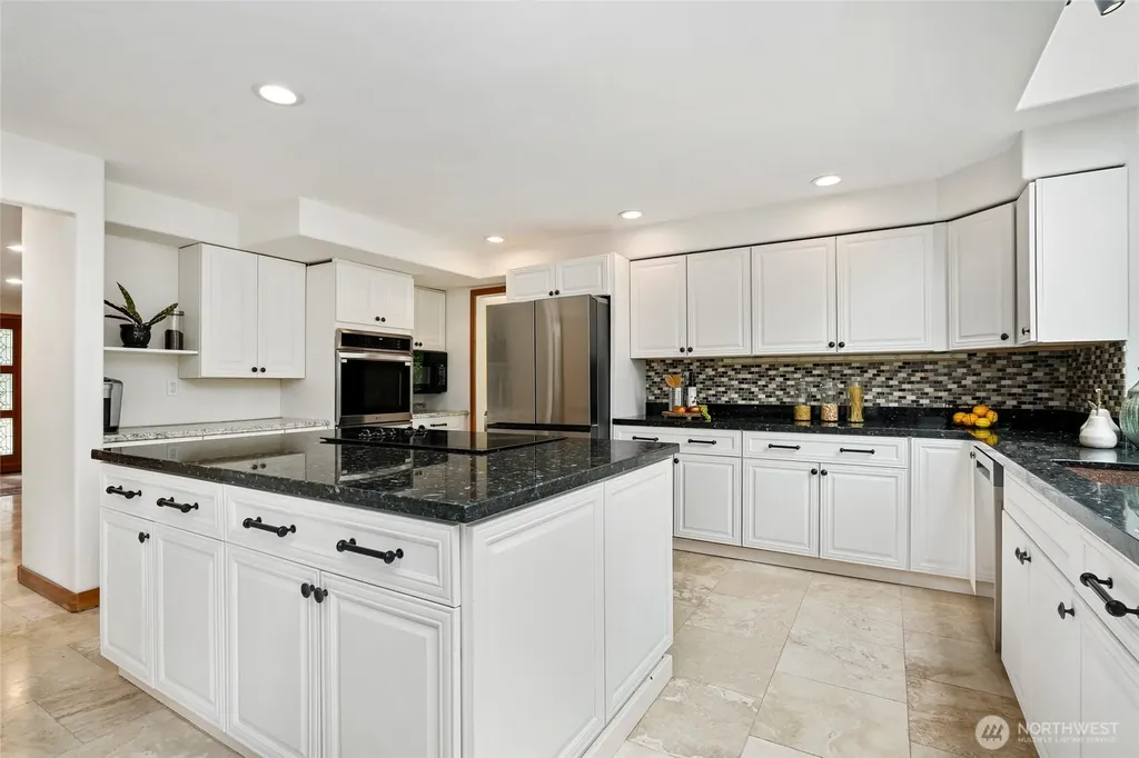 15609 92nd Court NE Bothell WA 98011