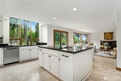 15609 92nd Court NE Bothell WA 98011