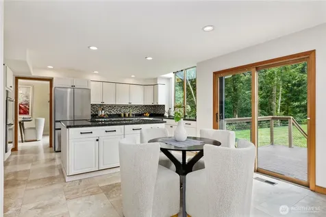15609 92nd Court NE Bothell WA 98011