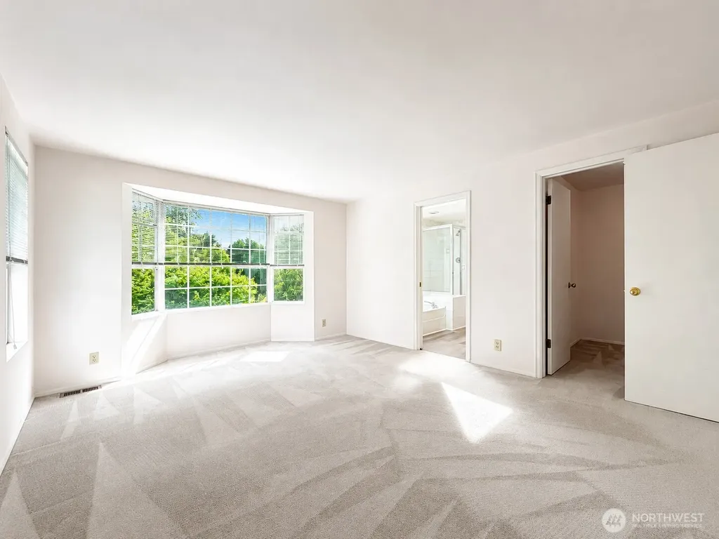 2009 Mill Pointe Drive SE Bothell WA 98012
