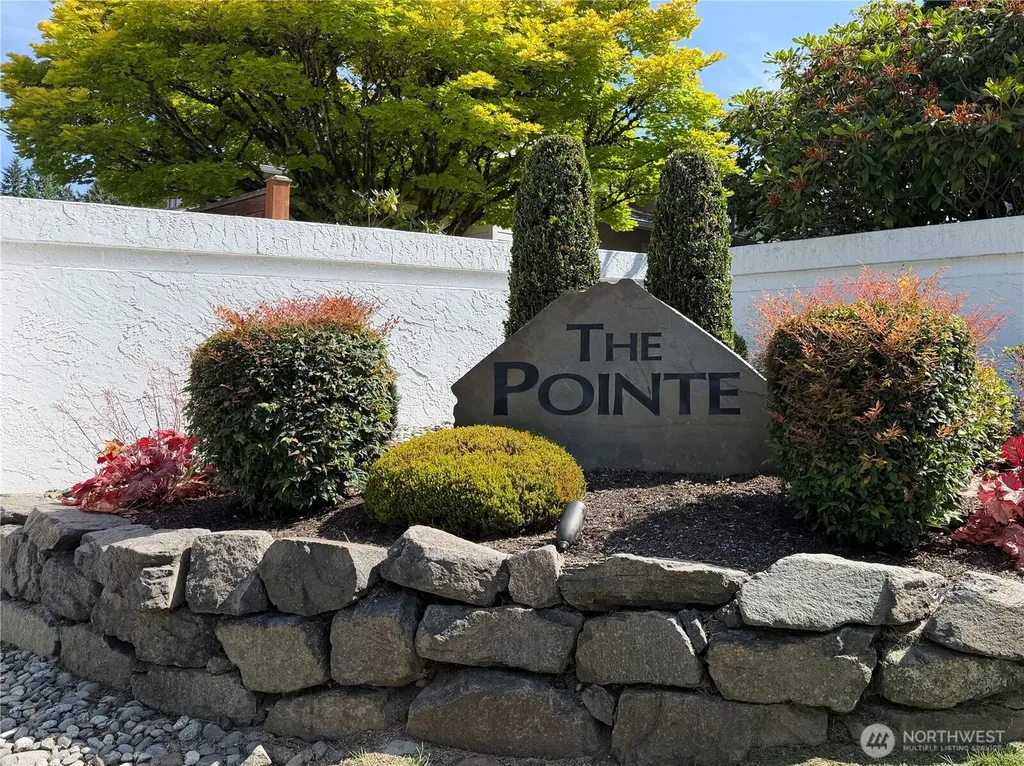 2009 Mill Pointe Drive SE Bothell WA 98012