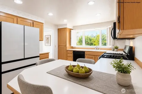 2009 Mill Pointe Drive SE Bothell WA 98012