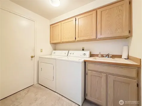 2009 Mill Pointe Drive SE Bothell WA 98012
