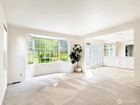2009 Mill Pointe Drive SE Bothell WA 98012