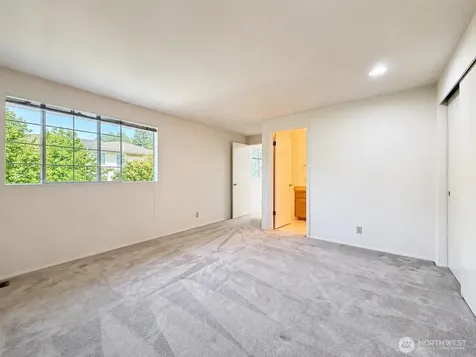 2009 Mill Pointe Drive SE Bothell WA 98012
