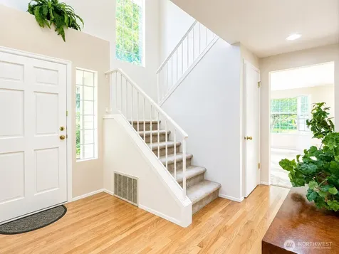 2009 Mill Pointe Drive SE Bothell WA 98012