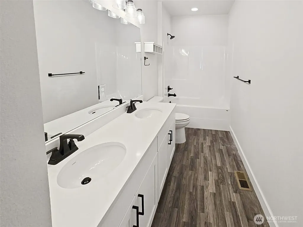 15005 Tyee Drive E Bonney Lake WA 98391
