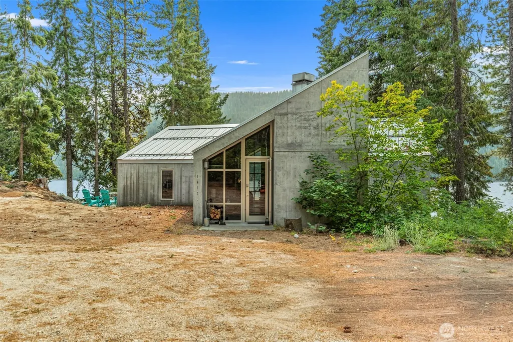 16161 N Shore Drive Leavenworth WA 98826