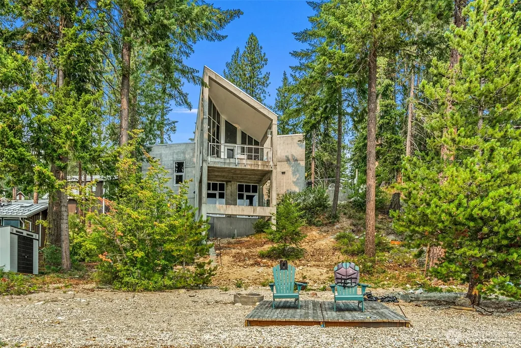 16161 N Shore Drive Leavenworth WA 98826