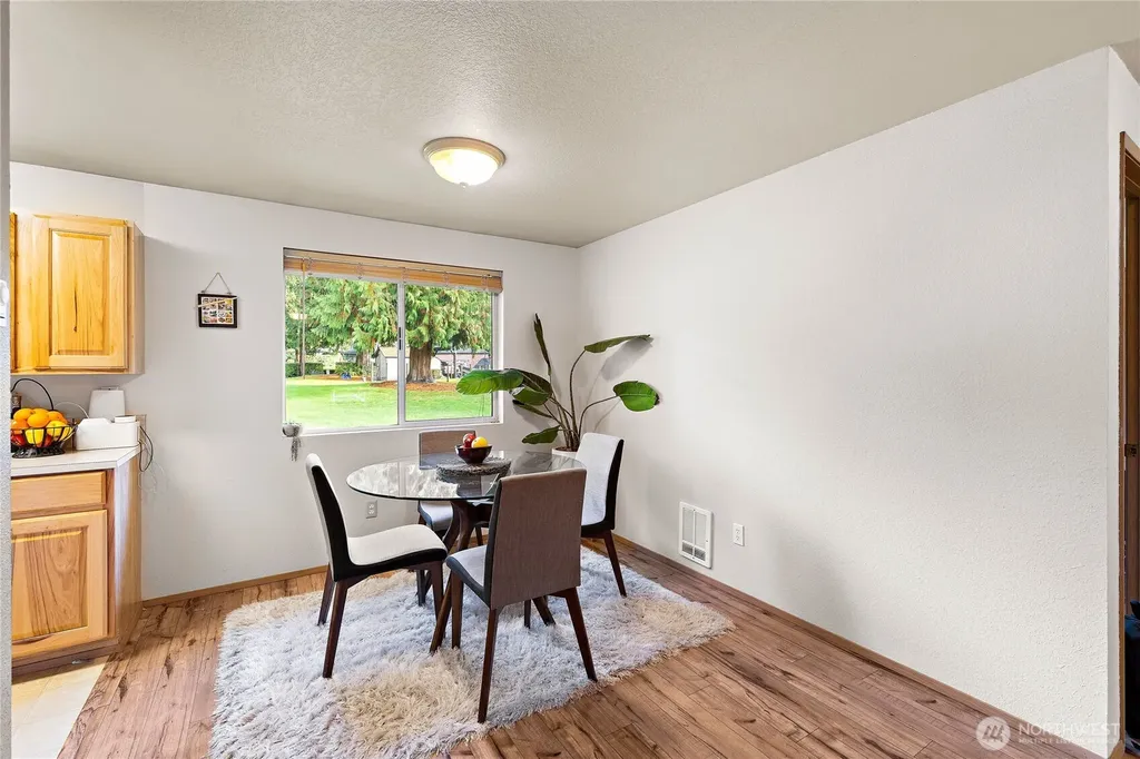 22415 95th Avenue SE Woodinville WA 98077