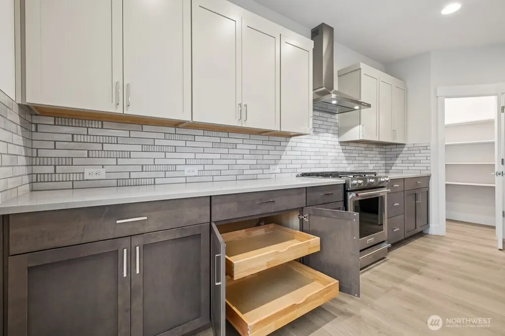 18012 SE 250th Place Covington WA 98042