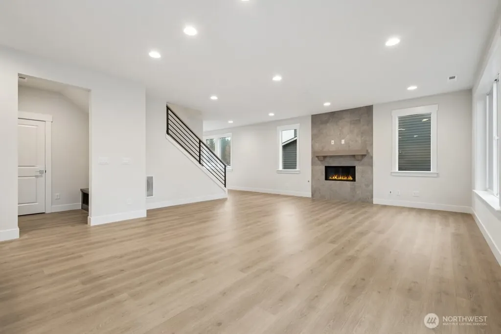 18012 SE 250th Place Covington WA 98042