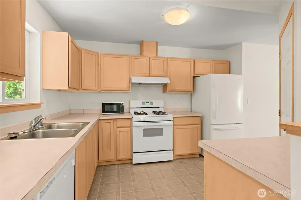 9633 18th Avenue W Everett WA 98204
