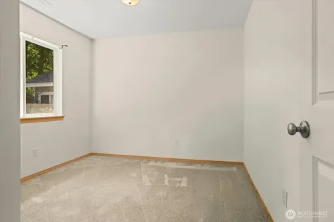 9633 18th Avenue W Everett WA 98204