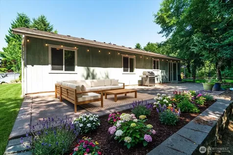 9633 18th Avenue W Everett WA 98204