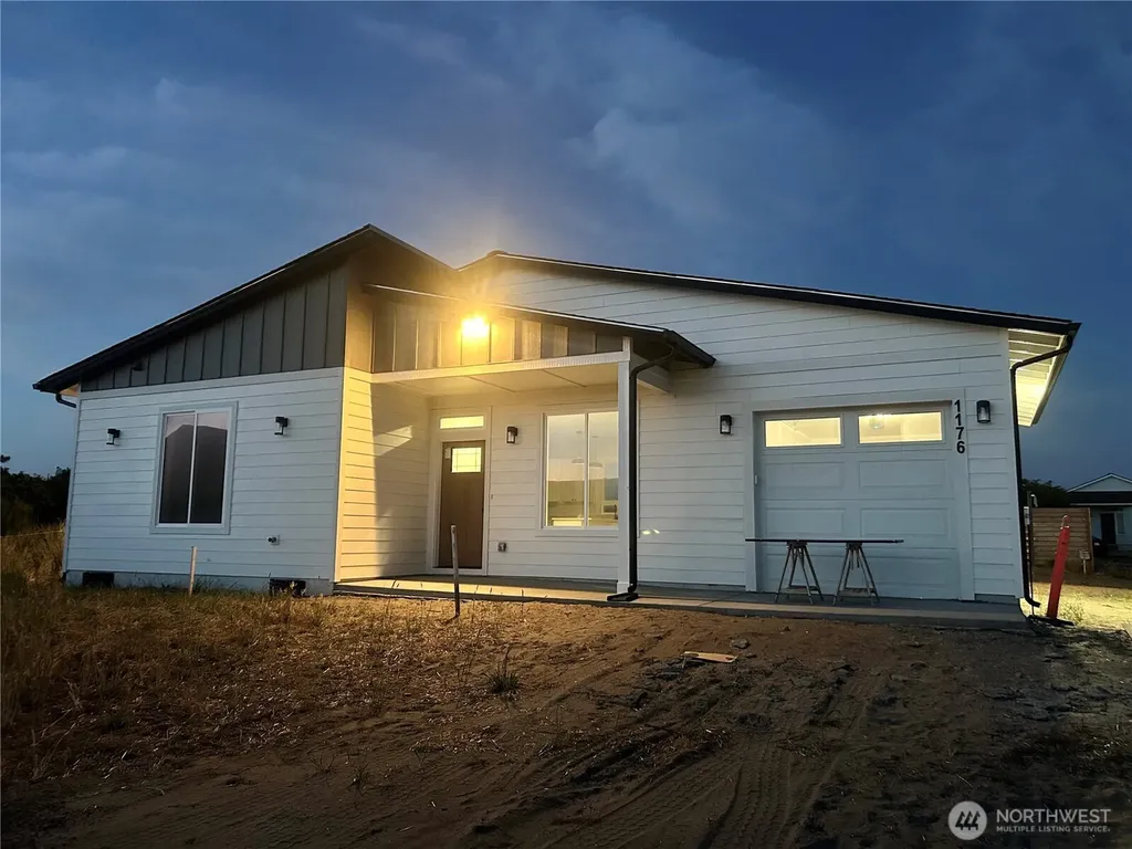 1176 Fairwood Drive SW Ocean Shores WA 98569