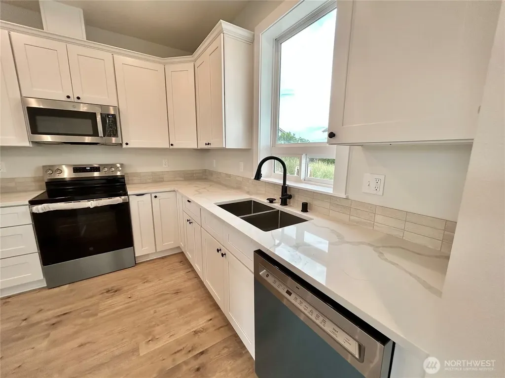 1176 Fairwood Drive SW Ocean Shores WA 98569
