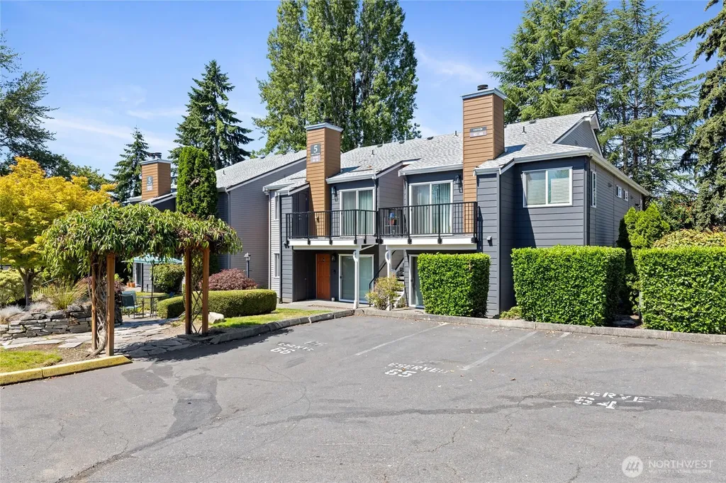 2605 S 272nd Street Kent WA 98032