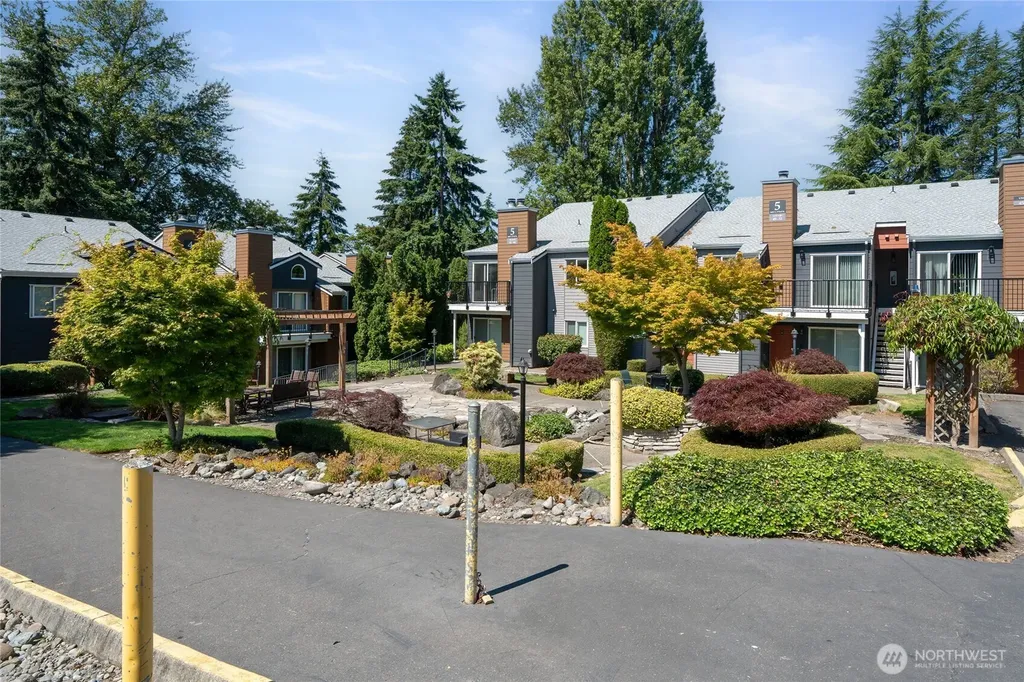 2605 S 272nd Street Kent WA 98032