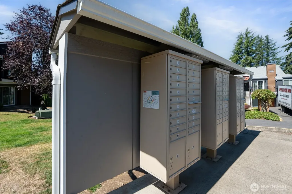 2605 S 272nd Street Kent WA 98032