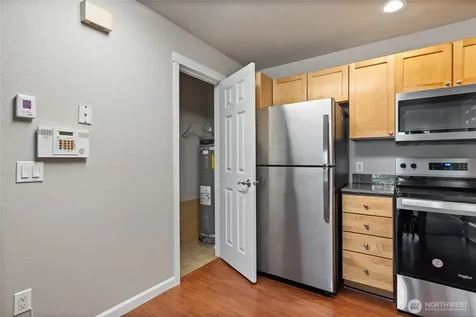 2605 S 272nd Street Kent WA 98032