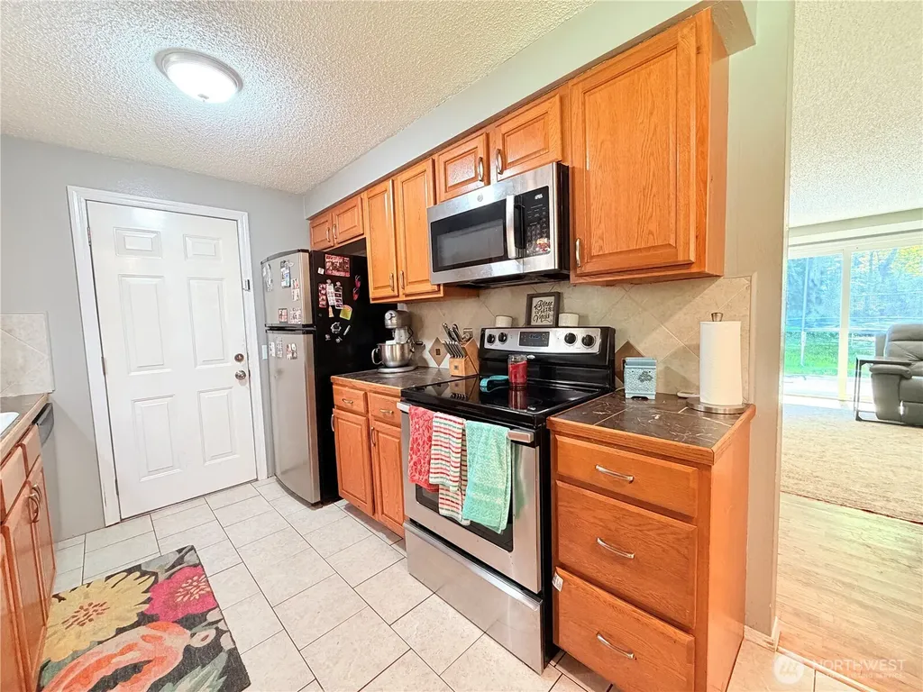 103 Garden Hill Road W Elma WA 98541