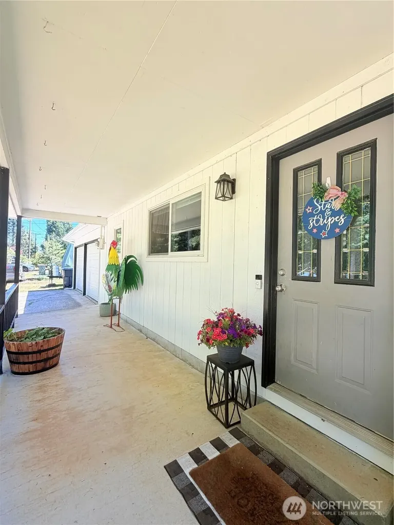 103 Garden Hill Road W Elma WA 98541