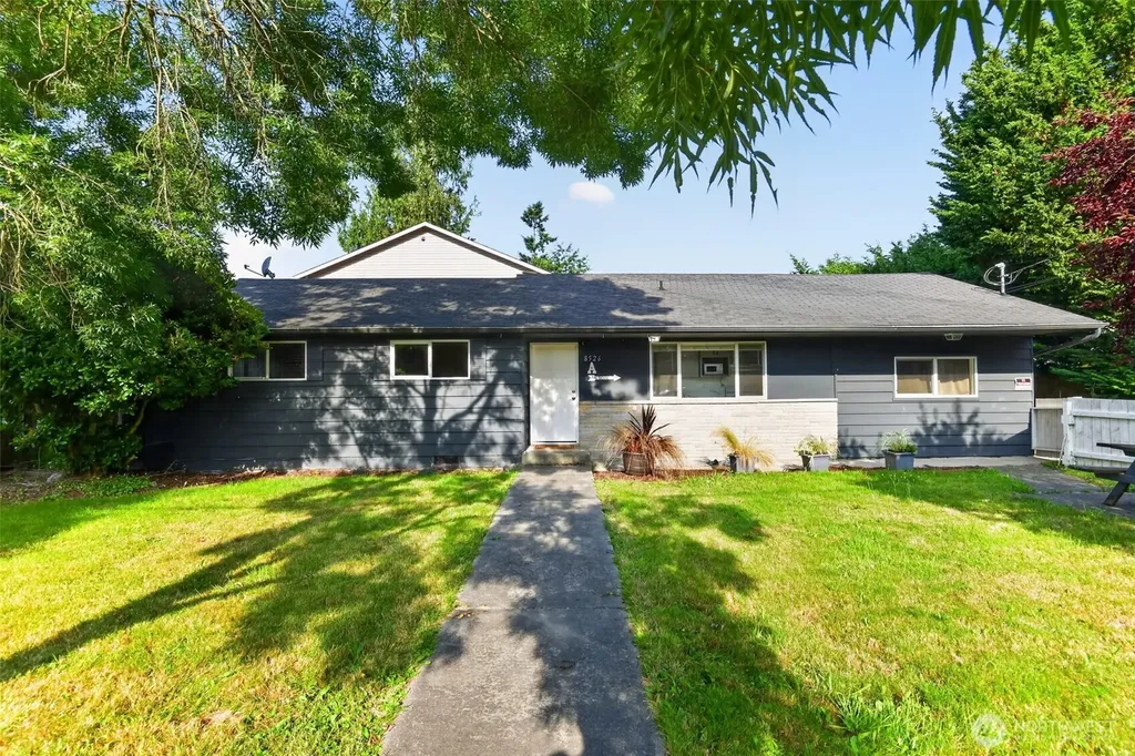8526 8th Avenue W Everett WA 98204