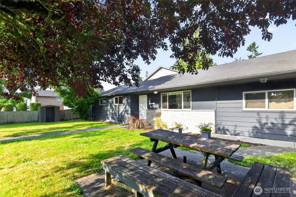 8526 8th Avenue W Everett WA 98204