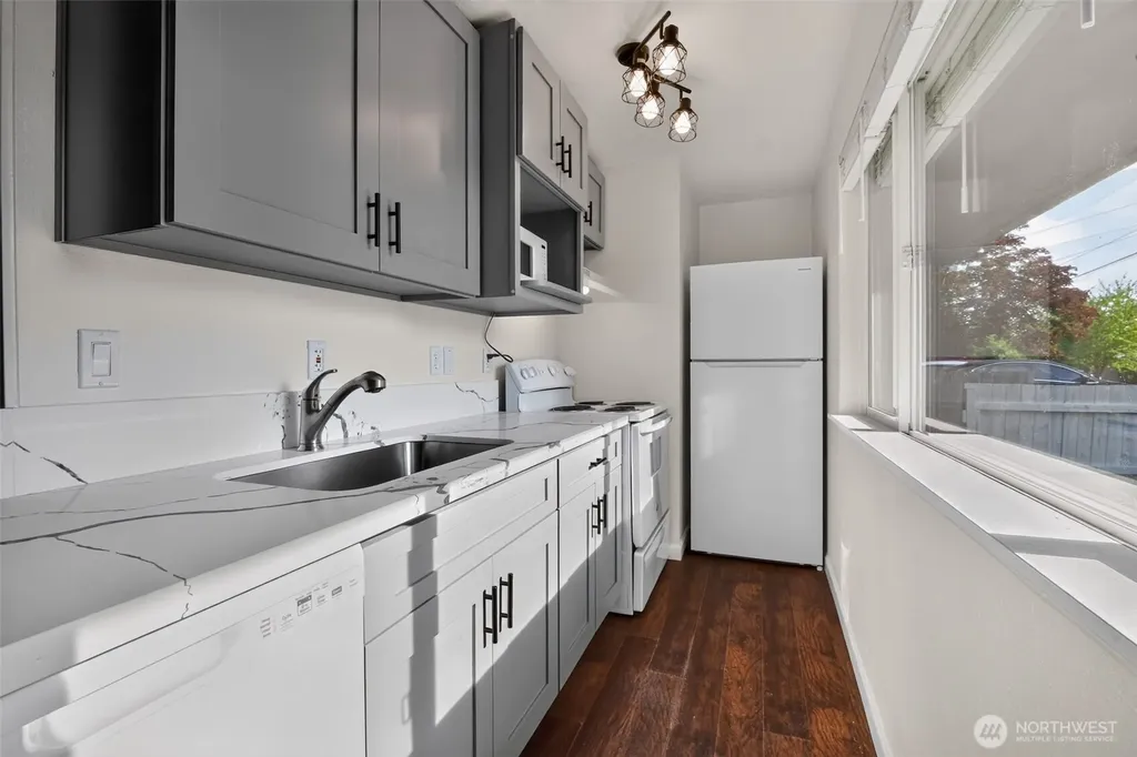 8526 8th Avenue W Everett WA 98204